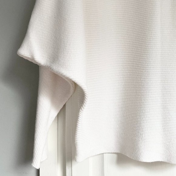 Gaberly || Batwing Knitted Pullover - Picture 6 of 7